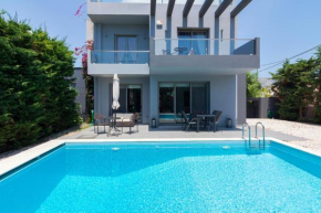 Luxury modern villa with swimming pool, Athens Riviera